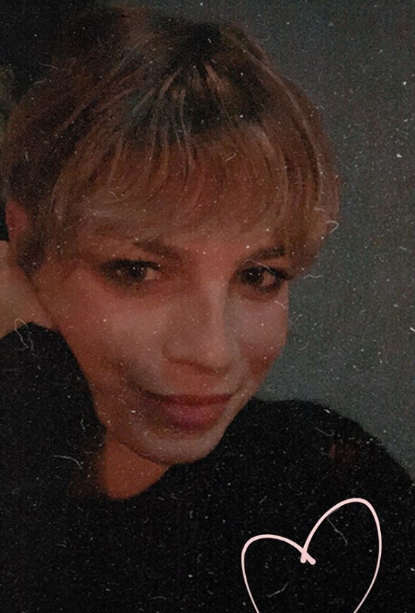 emma marrone salute look capelli