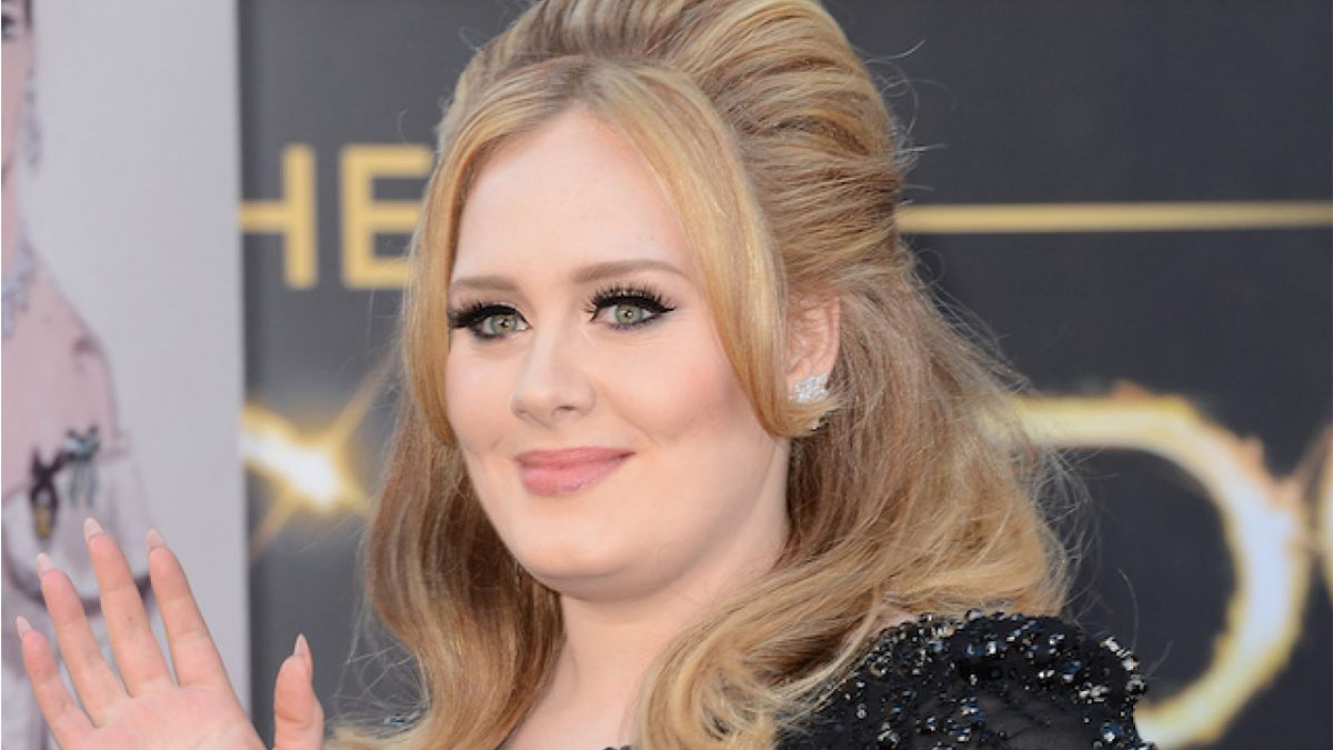 “Ma che bella sei”. Adele è cambiata: la cantante è molto dimagrita (e felice)