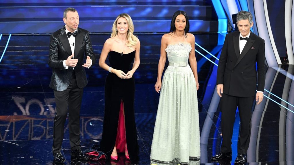 sanremo 2020 diletta leotta look outfit monologo critiche