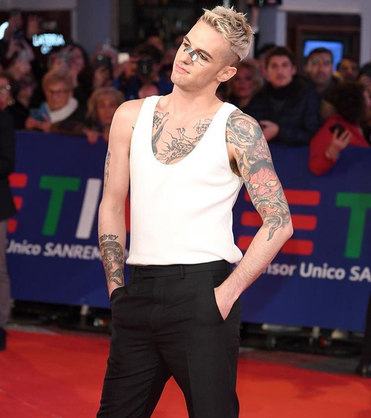 sanremo 2020 achille lauro look san francesco