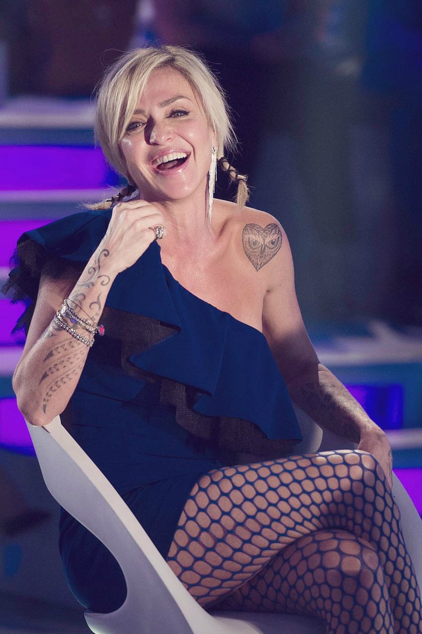 Paola Barale presenta la mamma Carla.