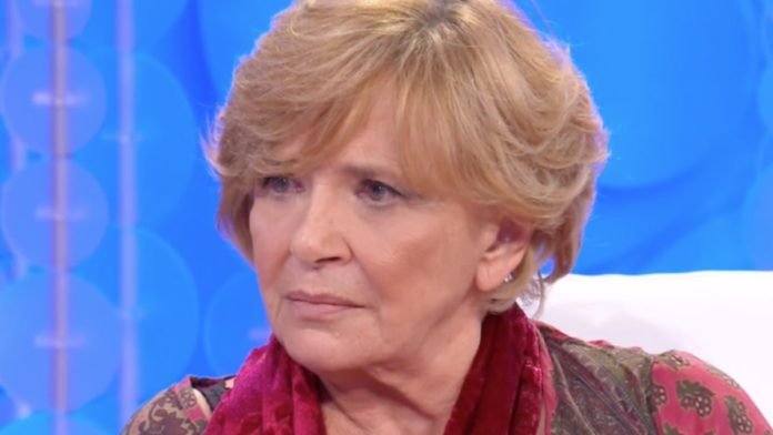 laura-efrikian-oggi-età-figli-gianni-morandi laura efrikian oggi età altezza peso figli moglie gianni morandi