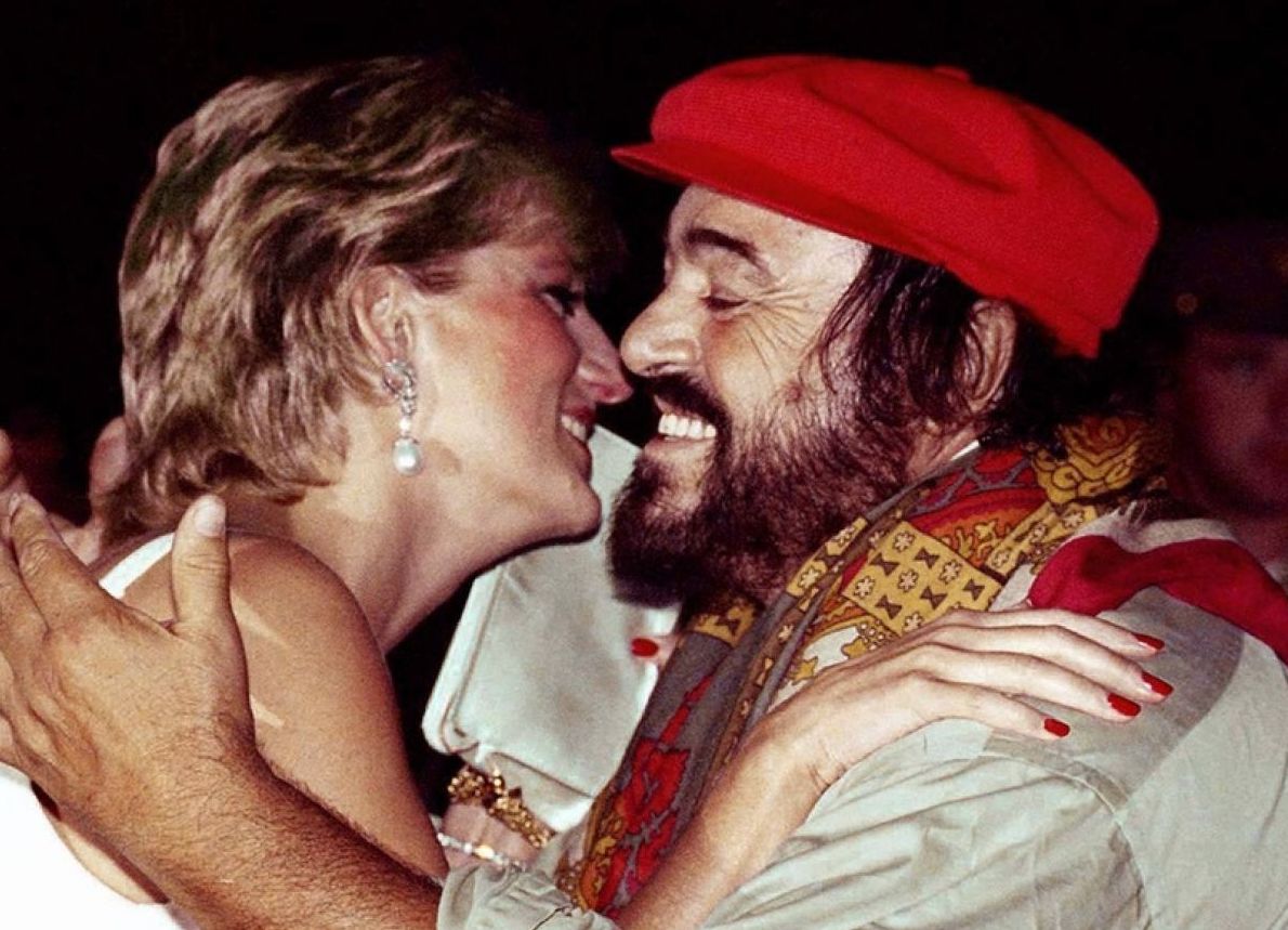 quando è morto com'è morto luciano pavarotti età morte altezza prima seconda moglie figli