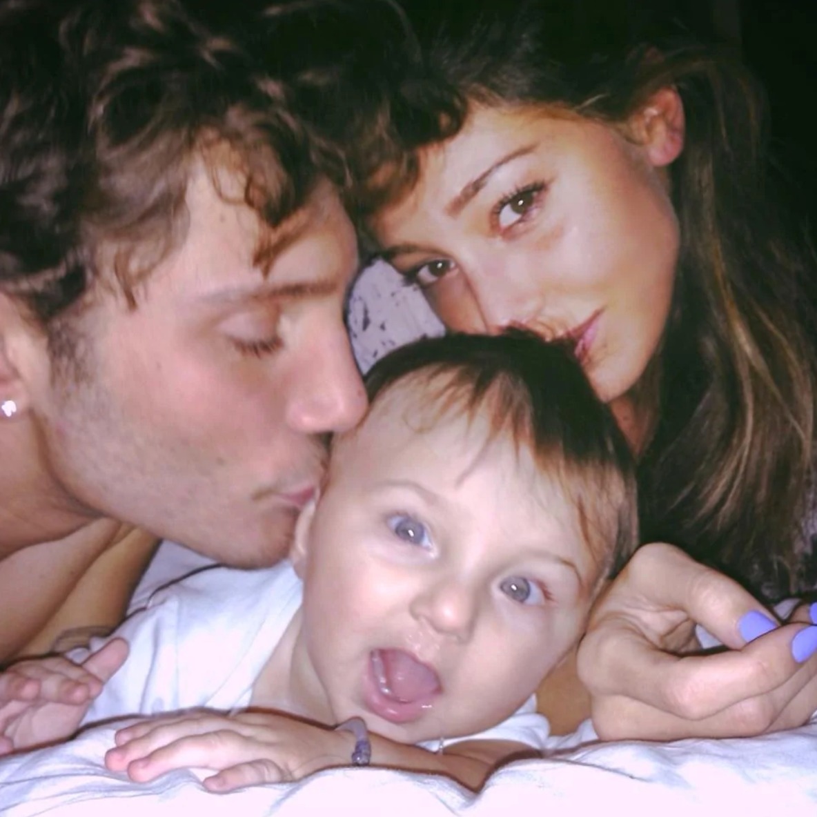 stefano de martino belen rodriguez figlio santiago compleanno