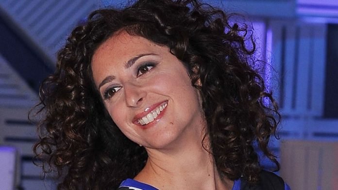 teresa-mannino-oggi-nuovo-lavoro-età-altezza-marito-figli teresa mannino oggi età altezzza peso marito figlia nuovo lavoro