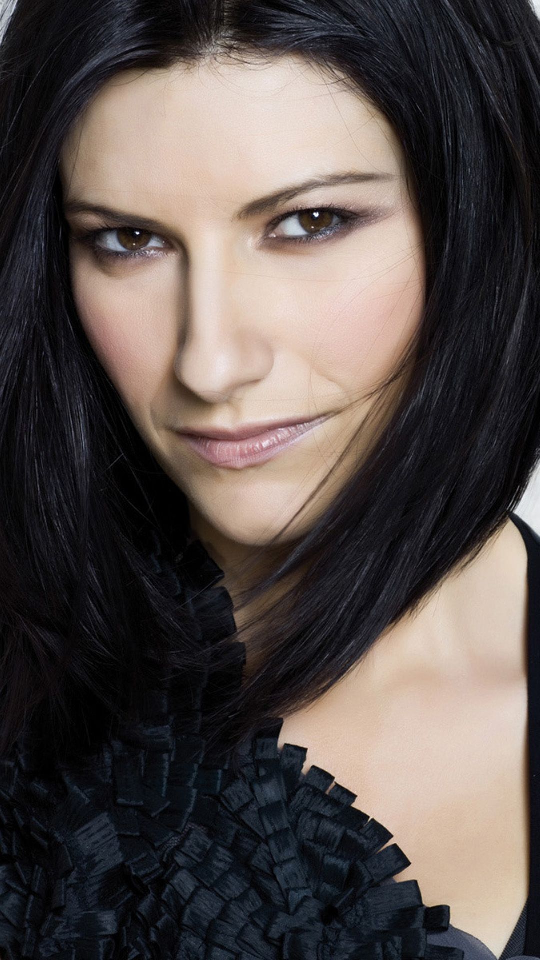 foto laura pausini fisico look