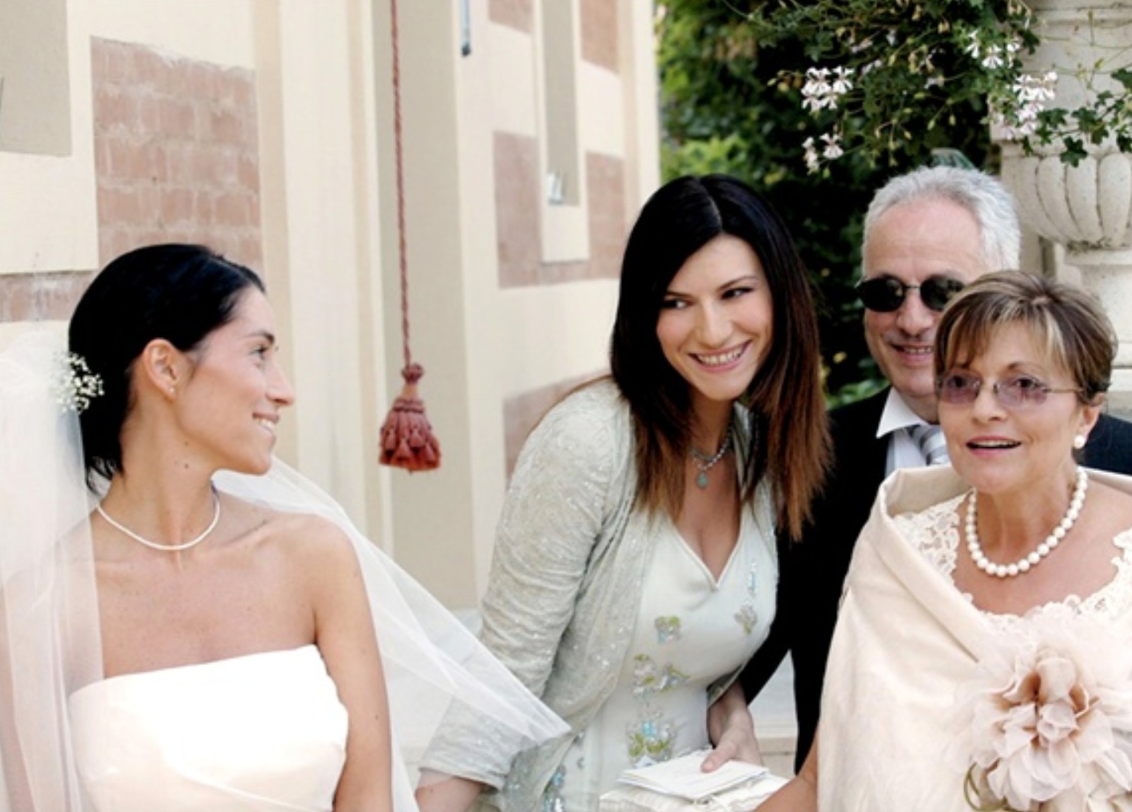 laura pausini sorella minore silvia pausini anni figli