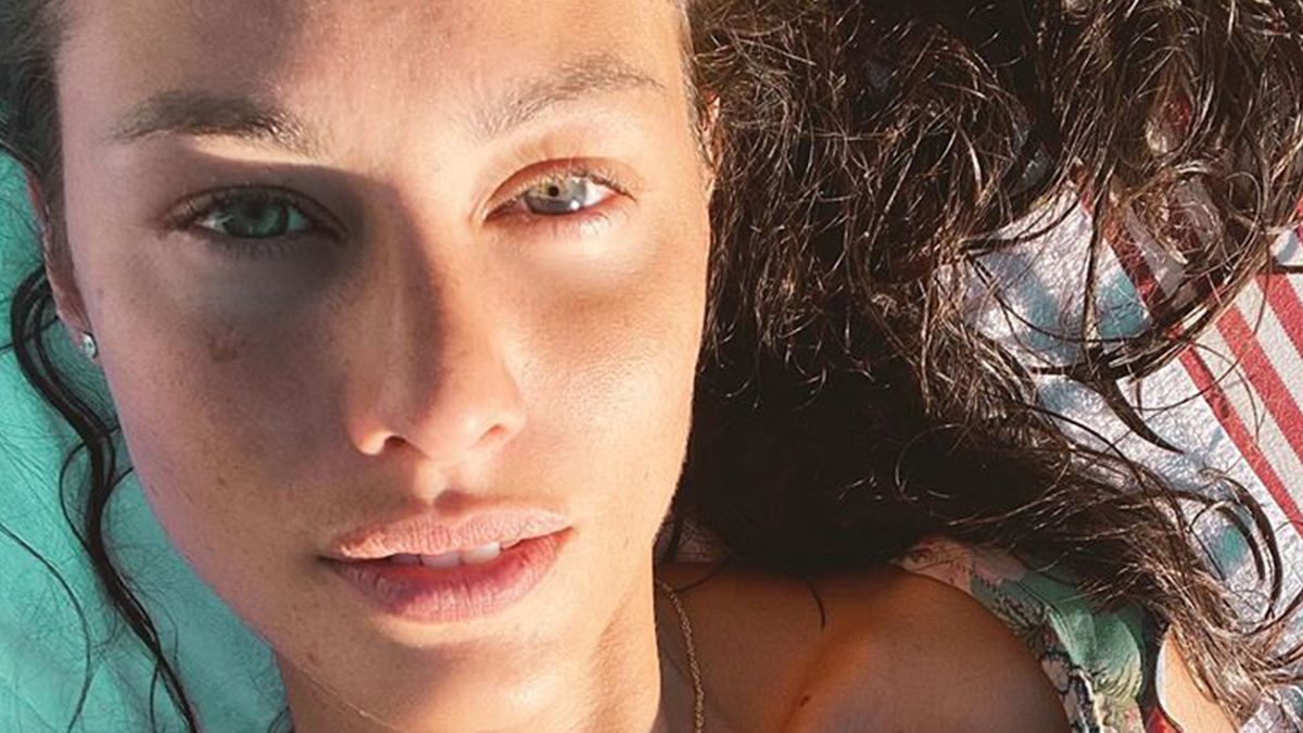 Marica Pellegrinelli e il bikini che “scotta”: vacanze bollenti per l’ex di Eros