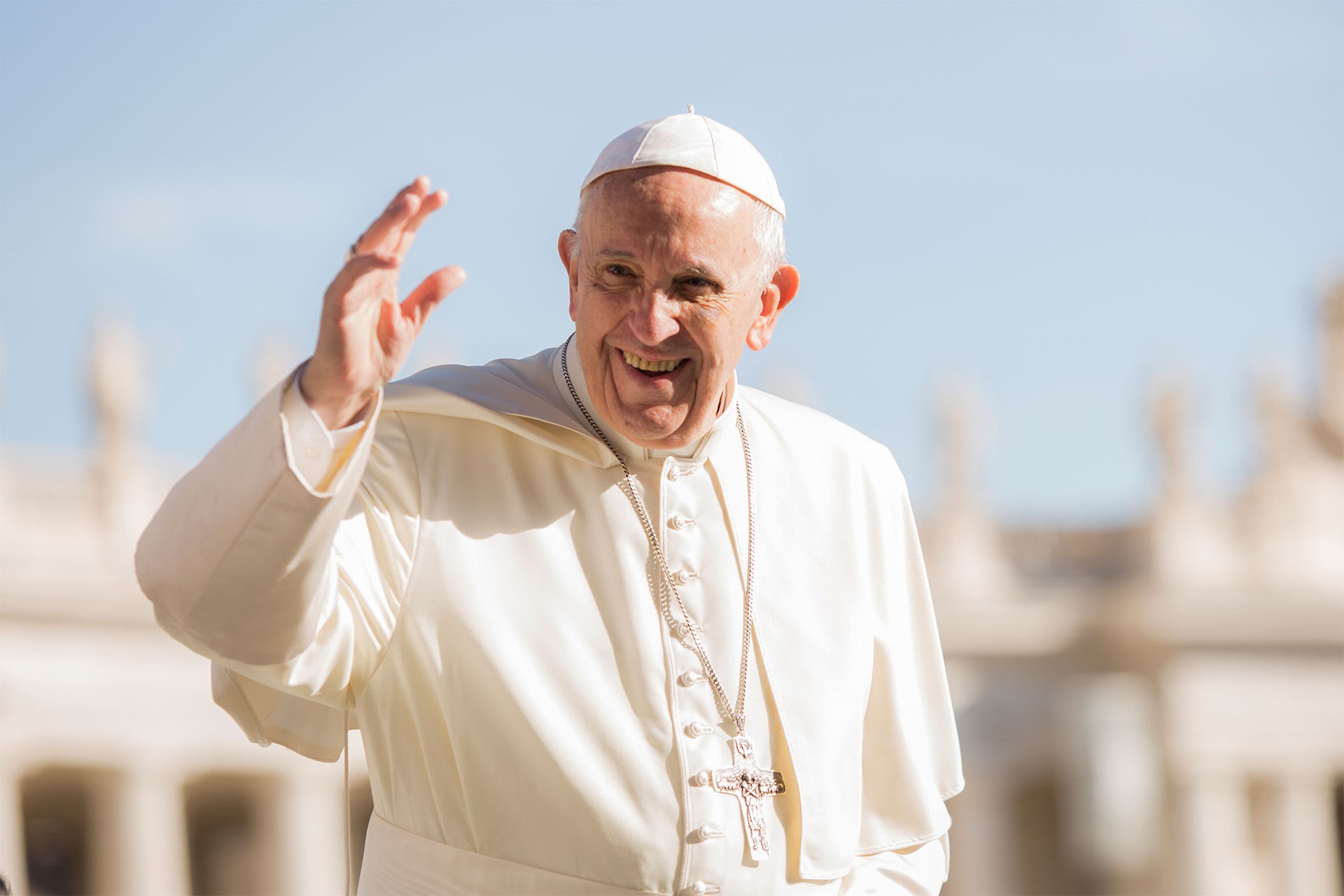 Papa Francesco: “Sì alle unioni civili per i gay”
