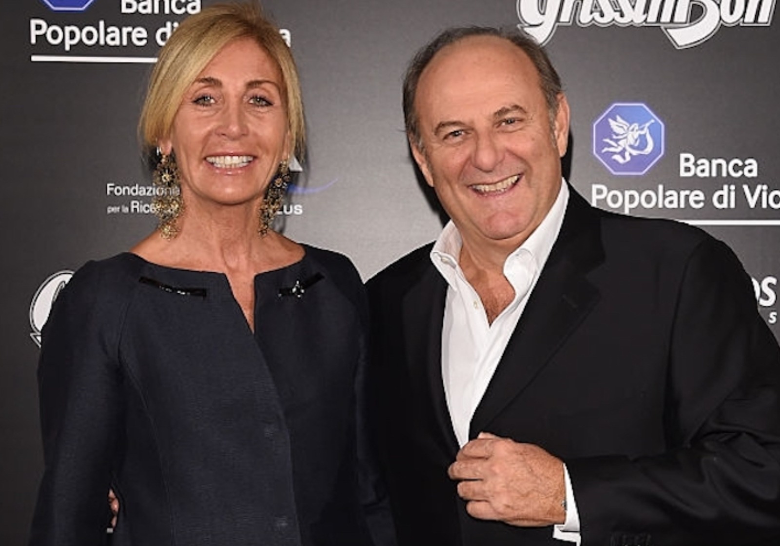 gerry scotti moglie gabriella perino dove vive quanto guadagna