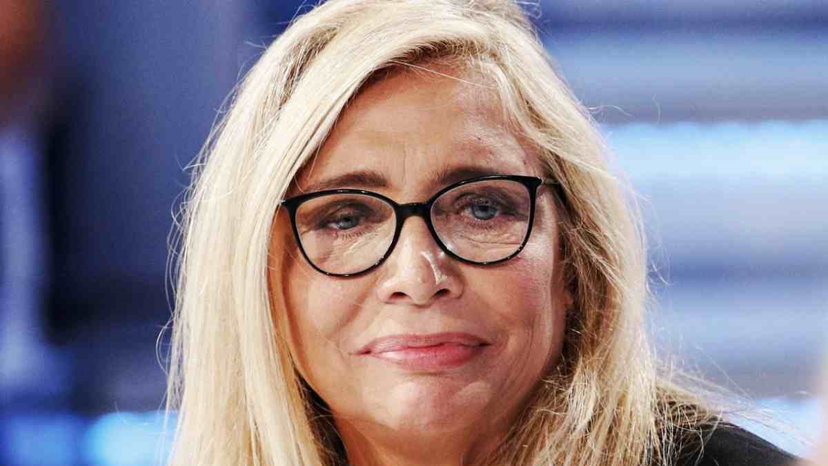 Mara Venier in lutto, un dolore grande: “Dopo 35 anni, come farò? Riposa in pace, amore mio”