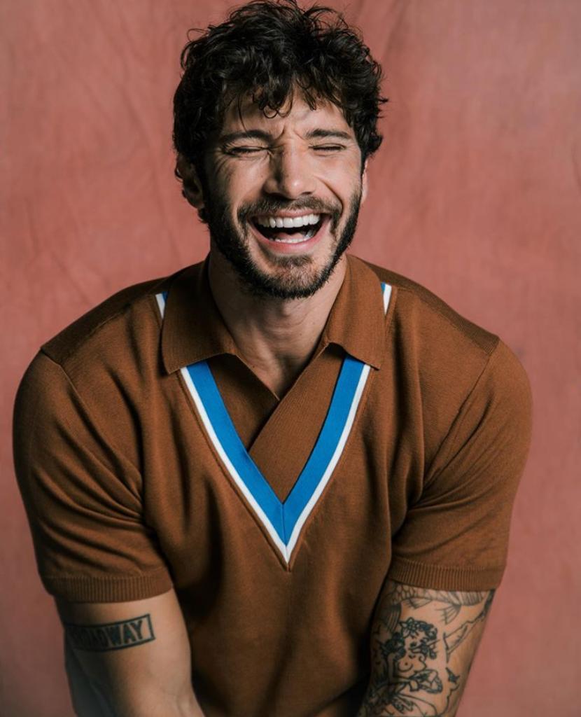 stefano de martino nuovo look barba