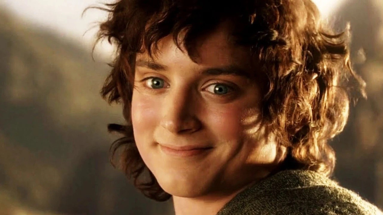 Era Frodo ne Il Signore degli Anelli: com’è Elijah Wood vent’anni dopo: età, fidanzata collega, figlio