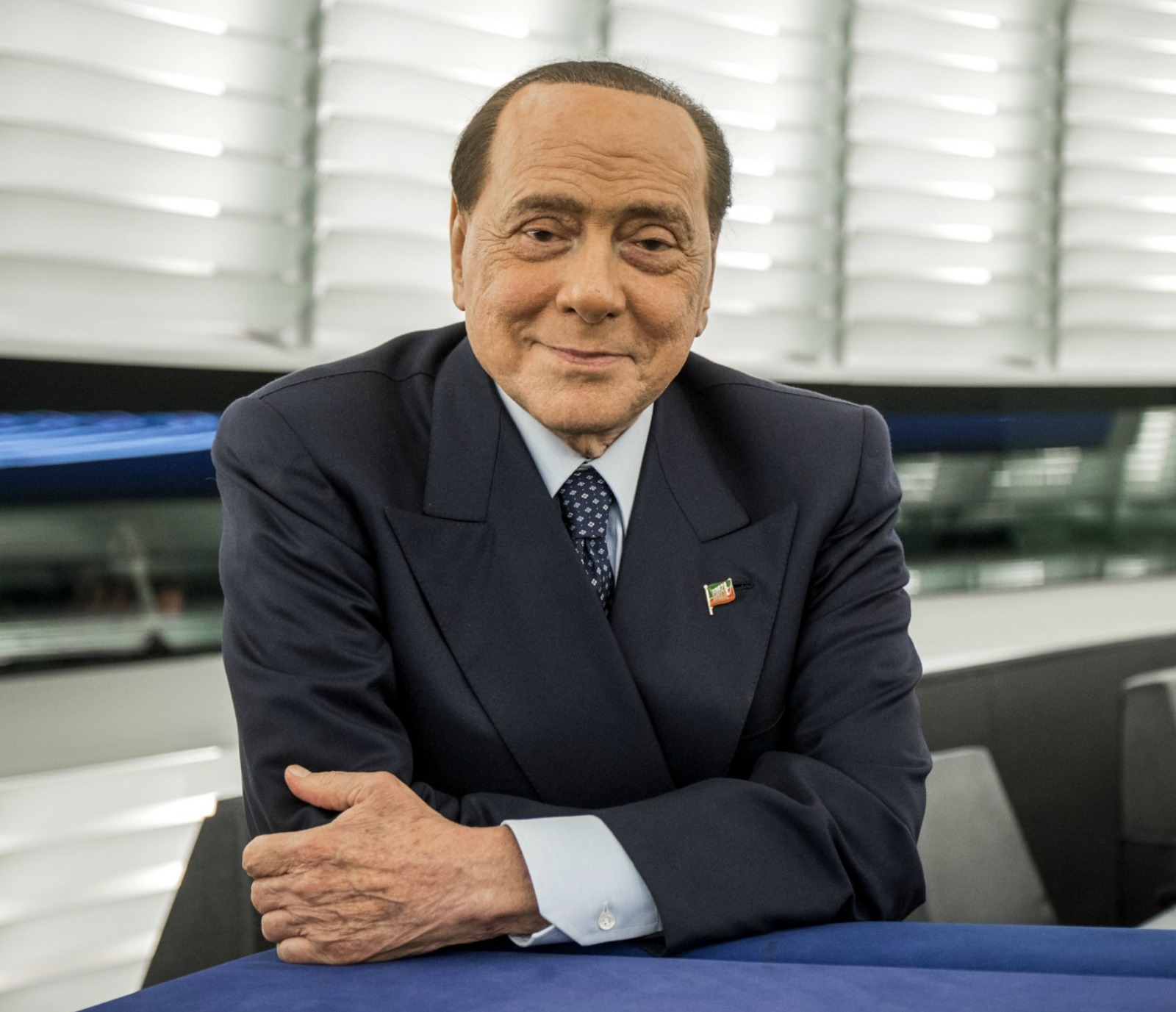 silvio berlusconi condizioni salute peggiorate covid udienza processo