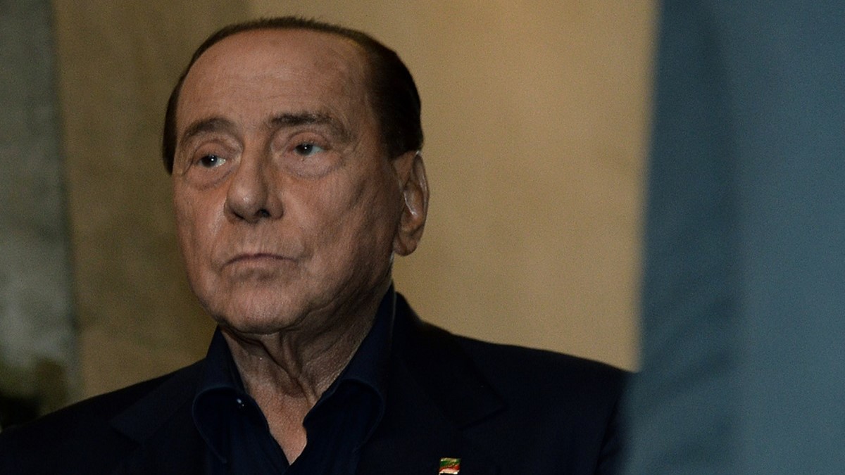 Silvio Berlusconi, “peggiorate le condizioni di salute”. La notizia data dal suo legale