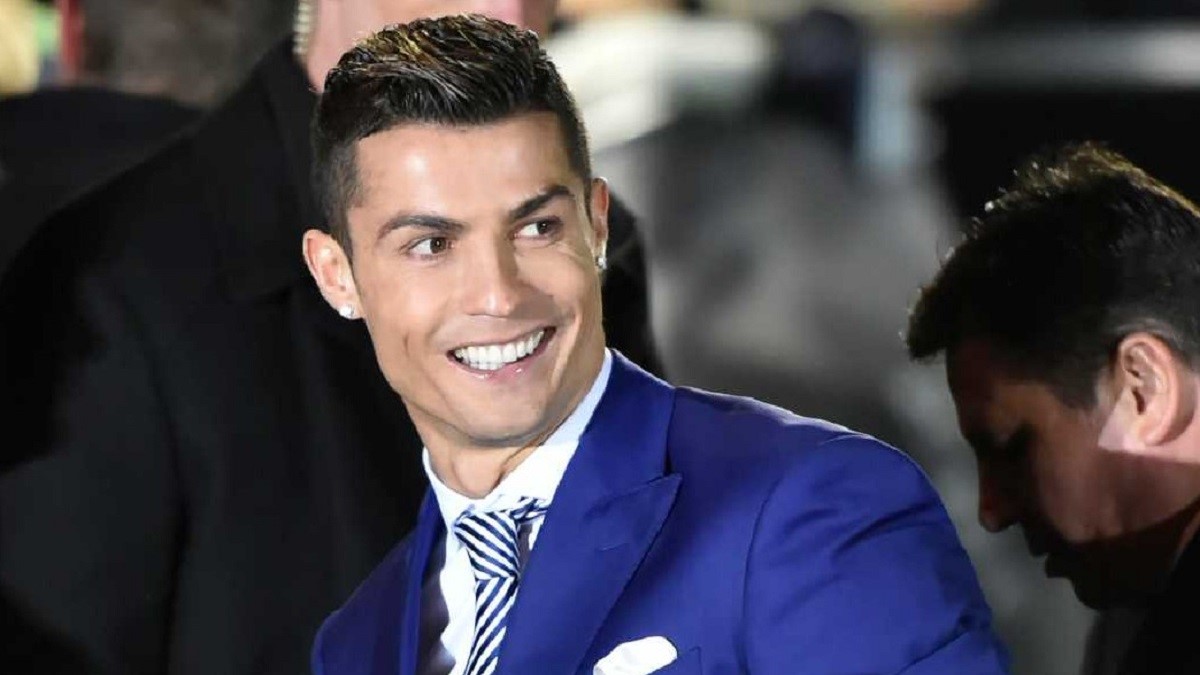 Cristiano Ronaldo, “il suo compagno è un modello bellissimo”. Il gossip su CR7 arriva fortissimo