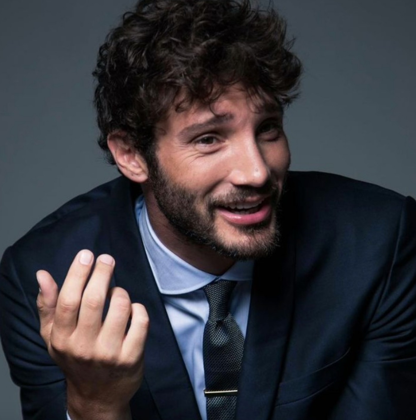 stefano de martino programma mediaset lorella cuccarini