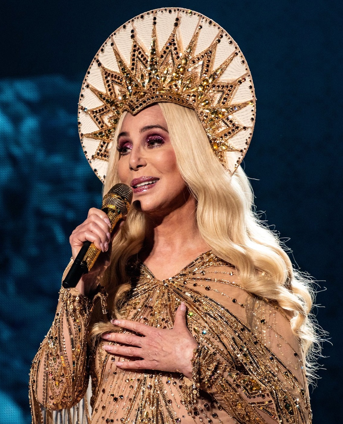 cher cantante oggi età altezza peso marito figli ritocchi rifatta vita privata