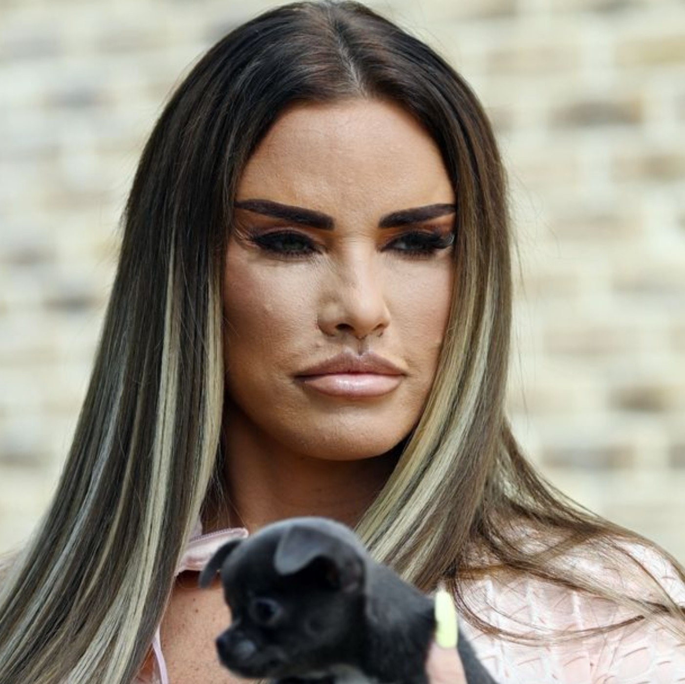 katie price interventi estetici rifatta foto