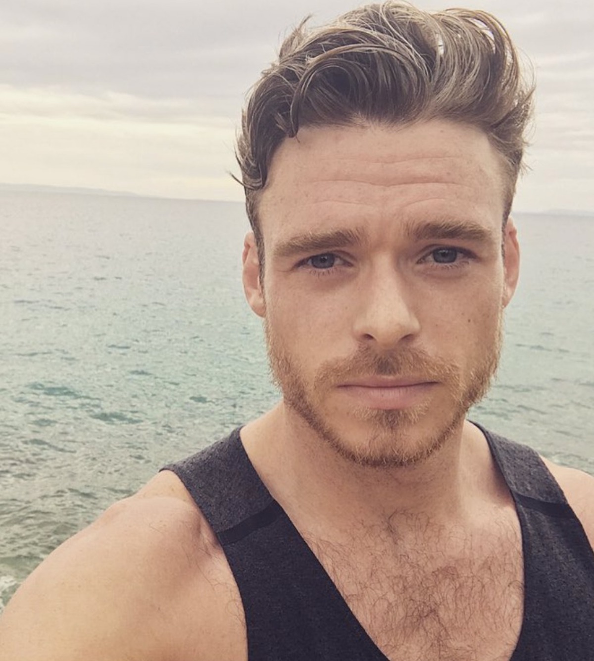 Richard Madden fidanzato Brandon Flynn.