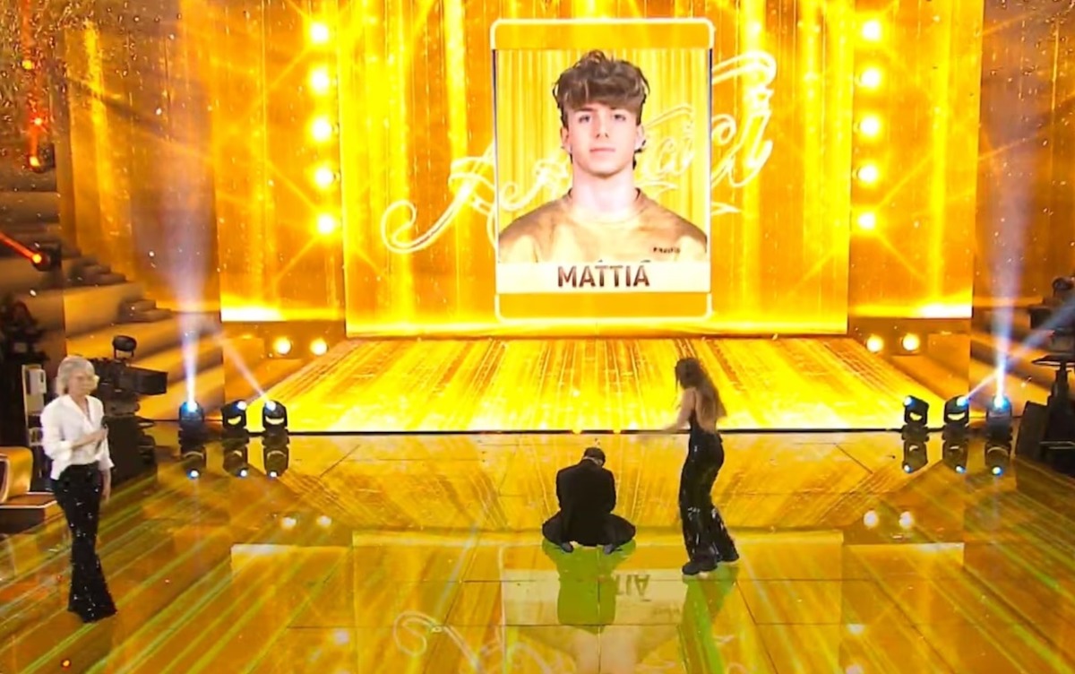 amici 22 mattia angelina