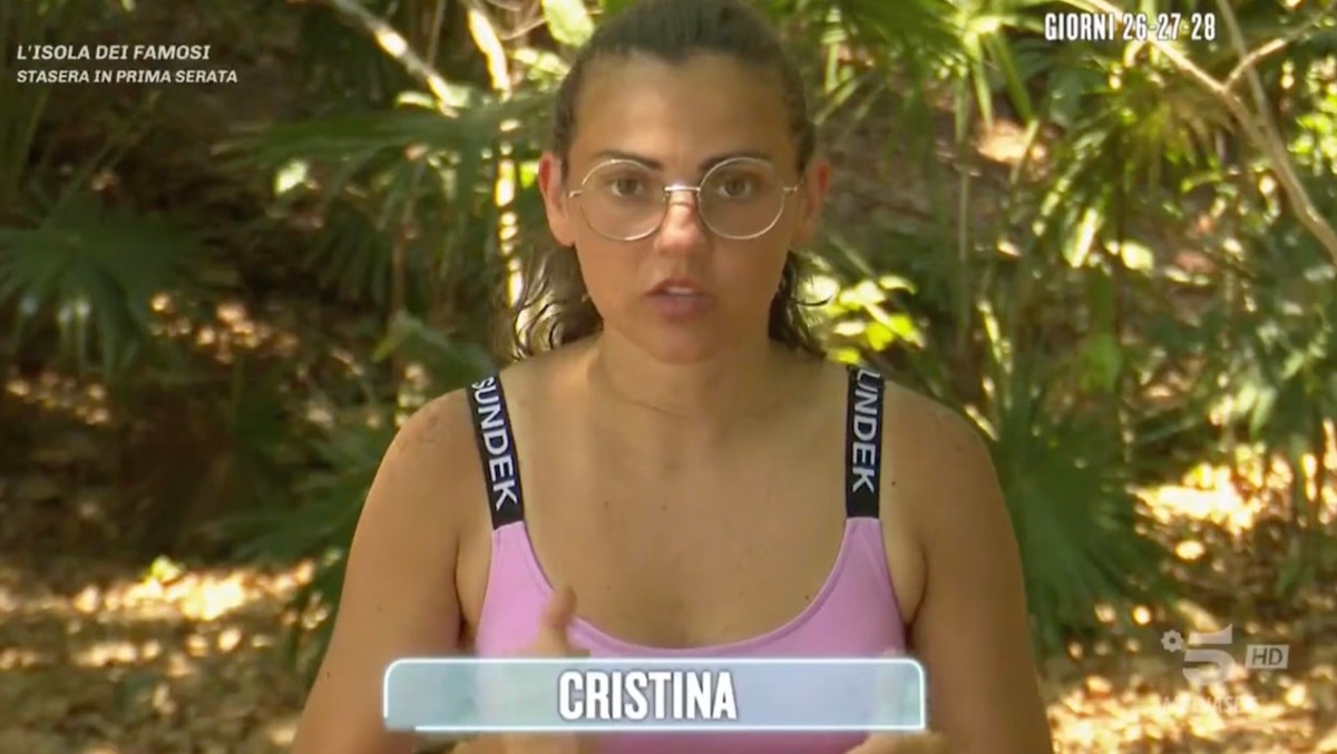 cristina scuccia bikini isola famosi