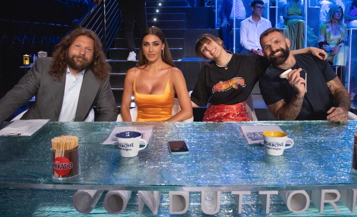 belen rodriguez fuori le iene tu si que vales