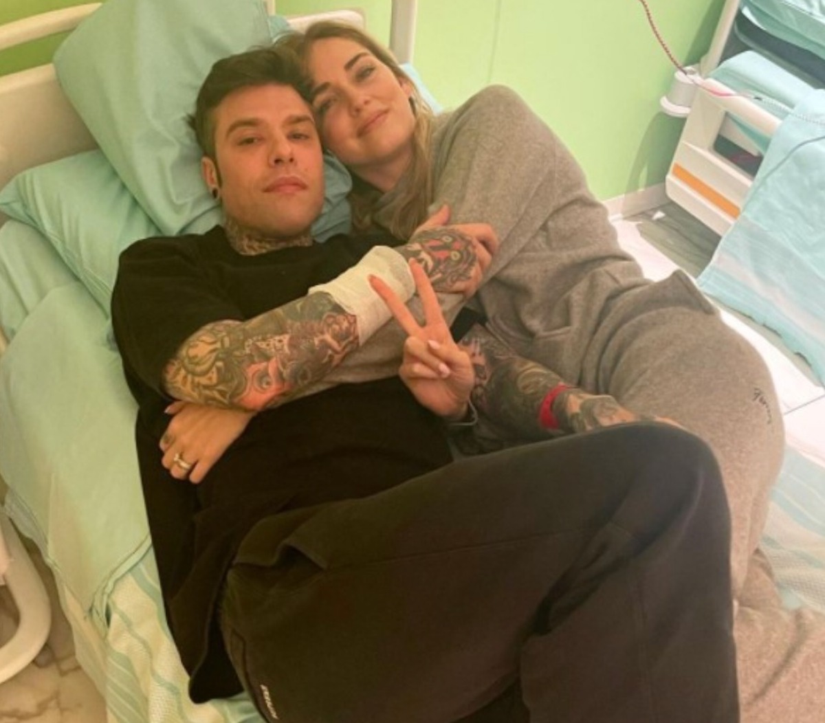 fedez ospedale chiara ferragni rompe silenzio